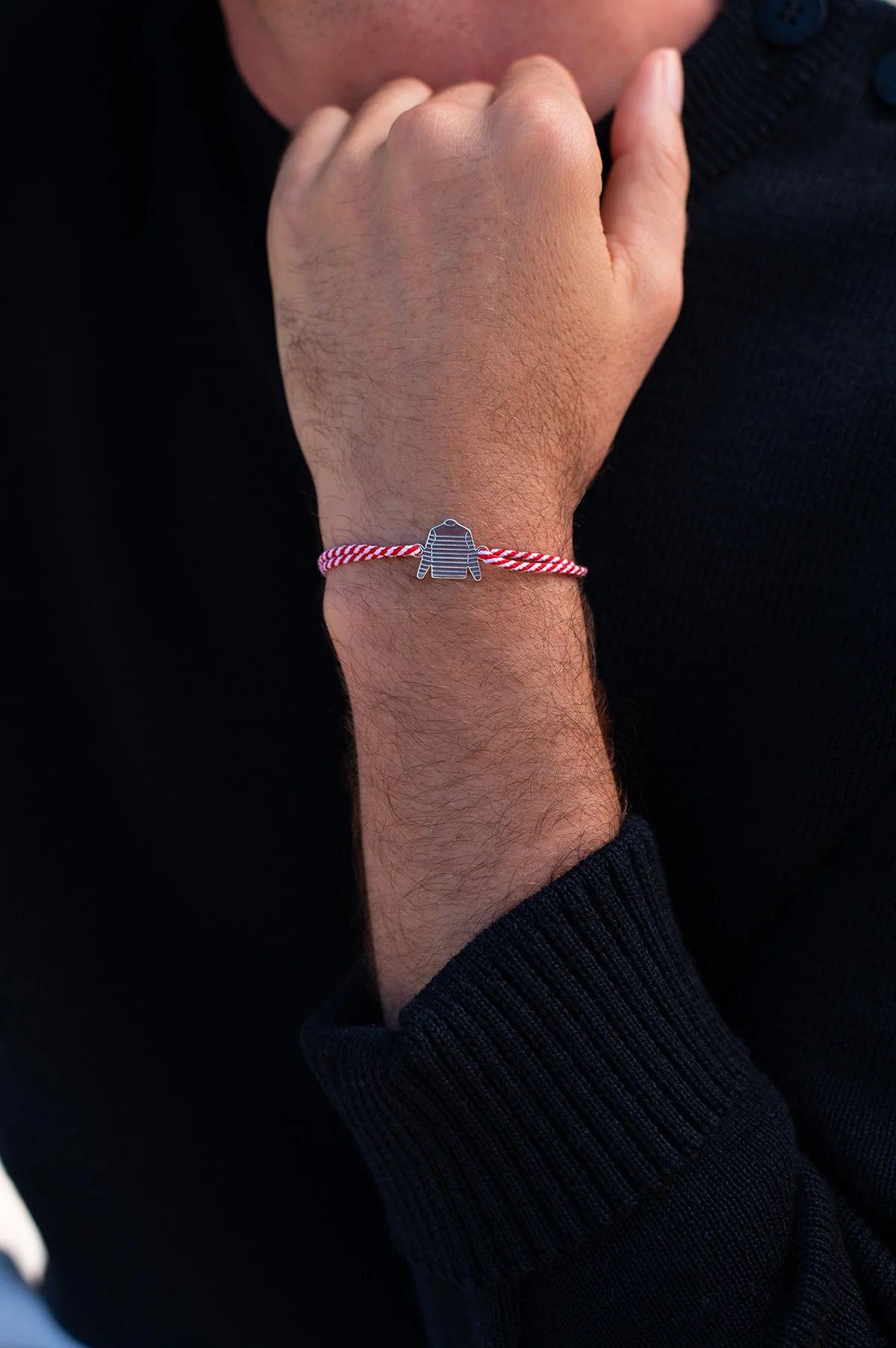 Marinière Saint James rayé blanc et rouge plaqué argent - Image 4